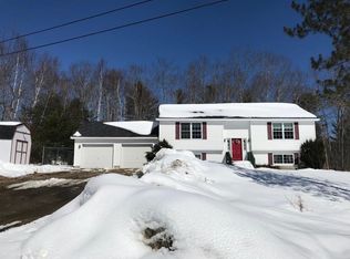 1 Stone Hedge Dr, Windsor, ME 04363