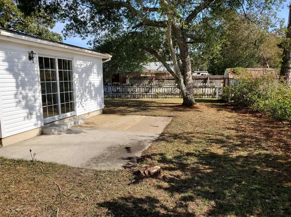 113 Destin Dr NW, Fort Walton Beach, FL 32548