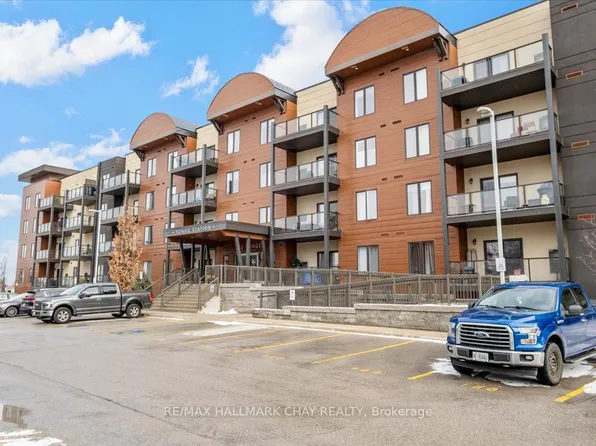 720 Yonge St #306, Barrie, ON L9J 0G9