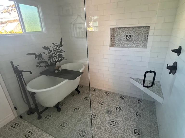 246 N Stevens St — Photo 26
