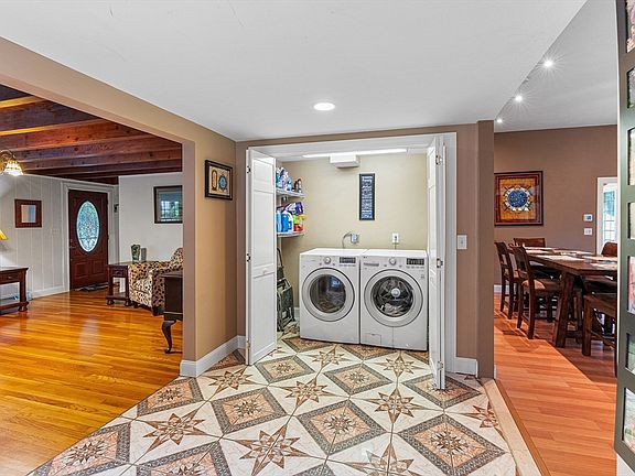 5th image of 17 Buchanan Ln