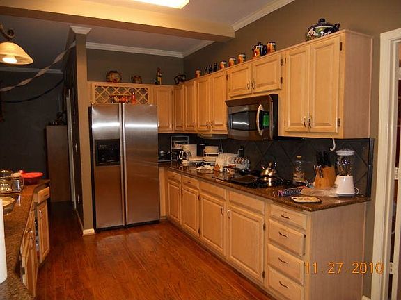2nd image of 172 Woodshyre Ct