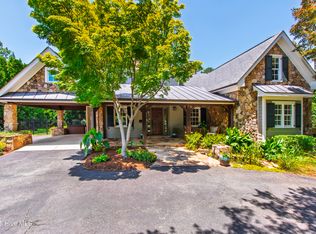 2707 Anderson Dr, Raleigh, NC 27608