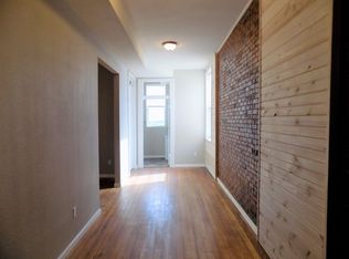 114 E Broadway Ave APT 3, Fairfield, IA 52556