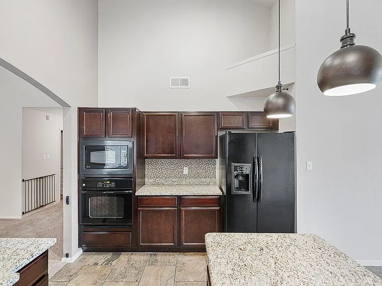 11100 Bullseye St — Photo 17