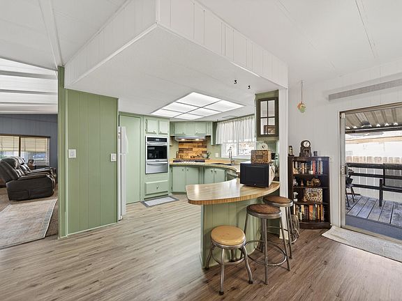 5th image of 1059 Eagle Nest Rd