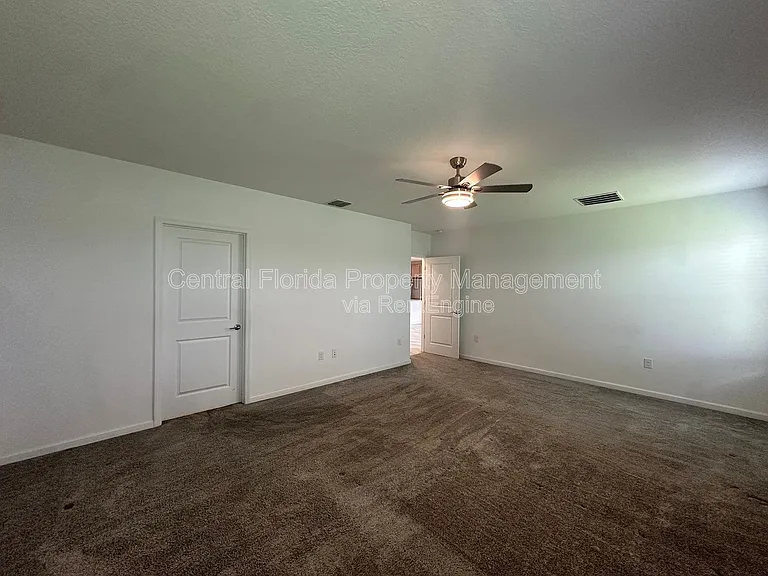 373 Pineywoods St — Photo 13