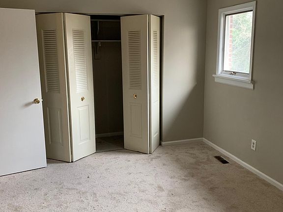 3rd image of 2122 Elkridge Ln