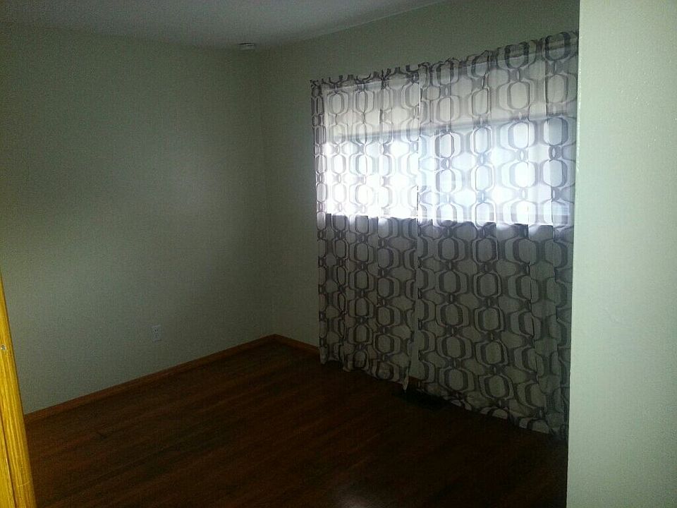 2nd image of 10518 Litz Ave