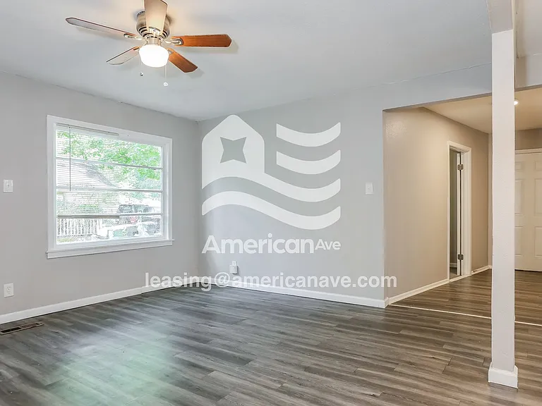 692872_003_living_room_13857302.jpg
