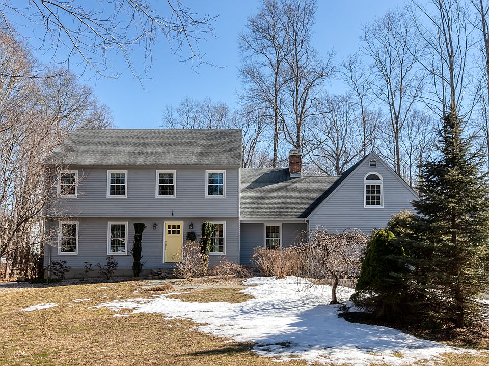3 Colonial Court