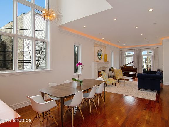 4th image of 2414 W Superior St #1