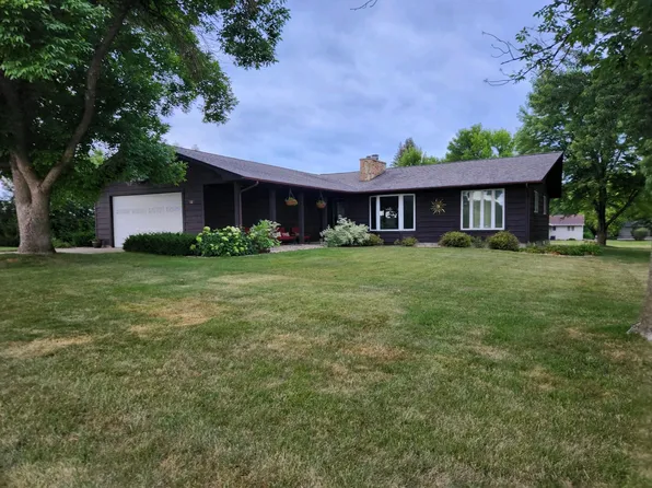 521 2nd St NW, New Richland, MN 56072