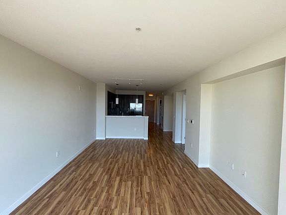 4th image of 1266 9th Ave APT 404