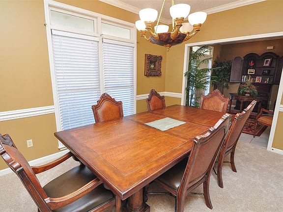 5th image of 2047 Oak Springs Dr