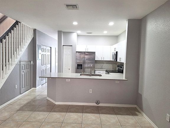 4th image of 0 Doral Blvd