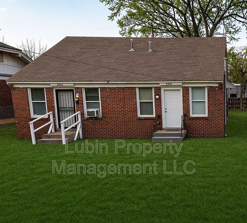 1st image of 2406 Forest Ave