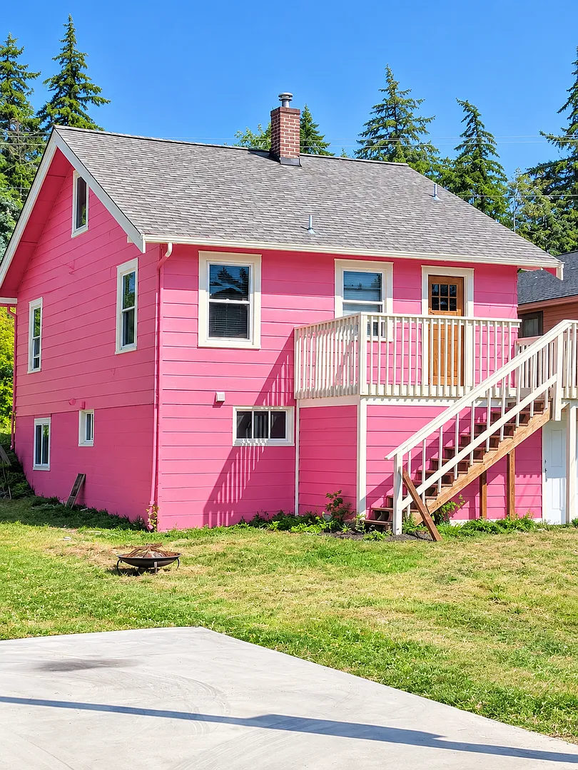 Limited-Time Offer: $25 Application Fee, Apply Today! Spacious 6 Bedroom, 2 Bathroom Home! — Photo 4