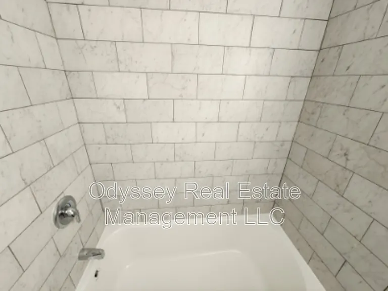 202 W Spencer Ave — Photo 17