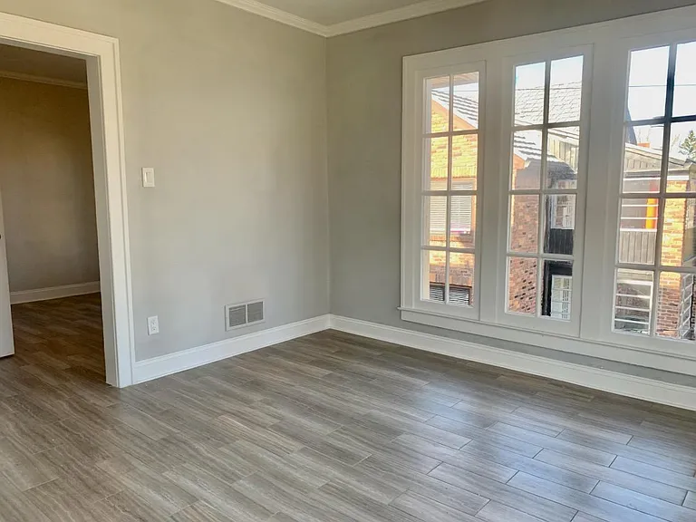 636 Neff Rd — Photo 5