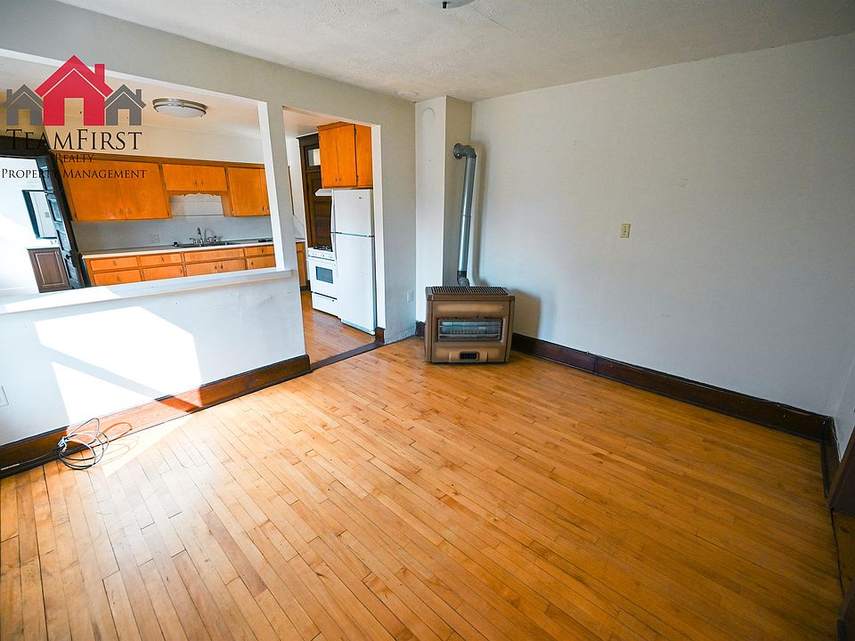 1st image of 205 N Maple St #204