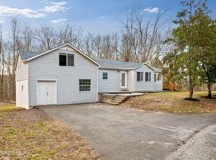 214 Tanglewood Rd, Harriman, TN 37748