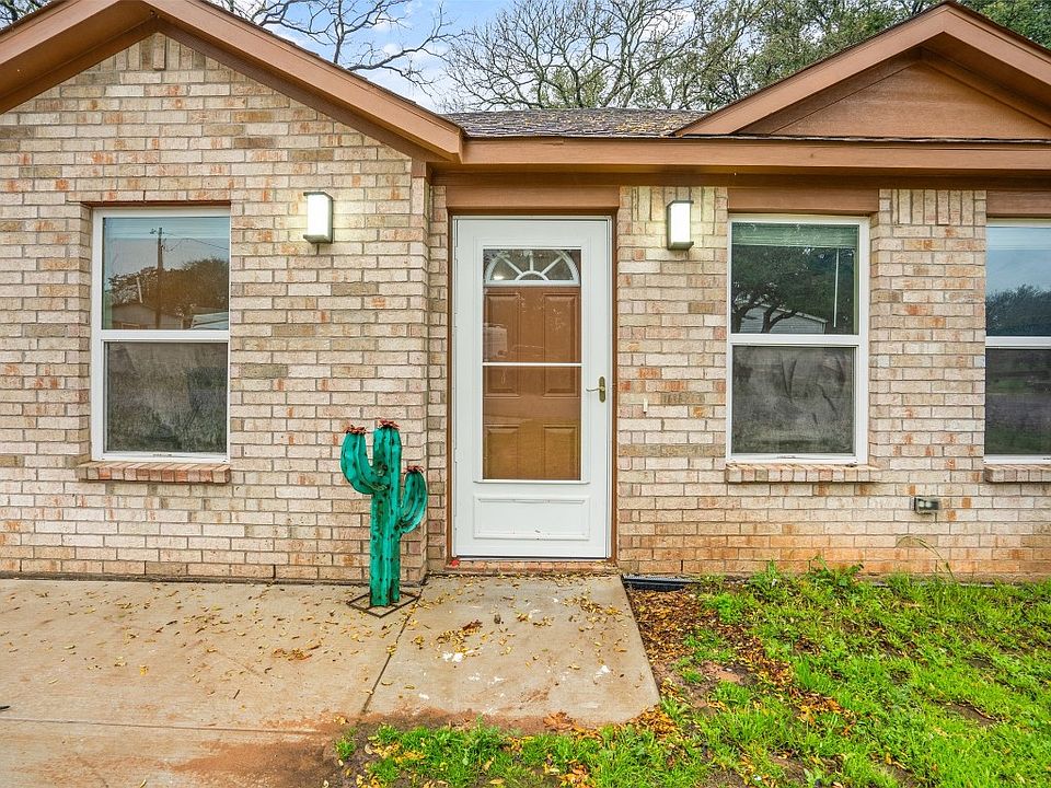 1st image of 4102 Burroak Dr