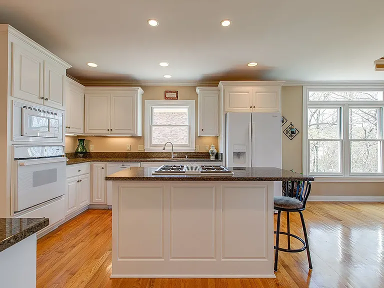 Gentlewind Dr — Photo 14