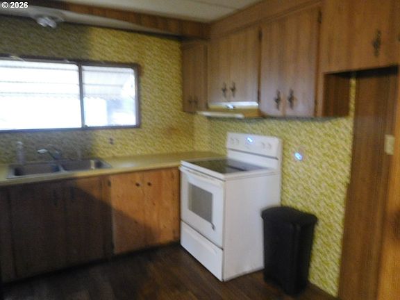 3rd image of 53752 Appleton Rd