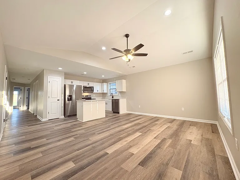 7052 Caravan Dr — Photo 3