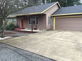 1041 10th St, Washougal, WA 98671