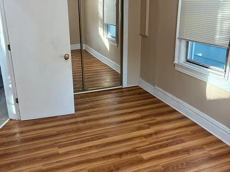205 Winfield Ave #2 — Photo 3