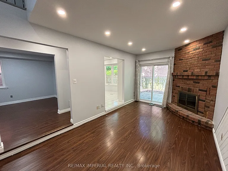 98 McMorran Cres — Photo 10