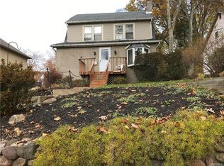 24 Hillside Ave, Suffern, NY 10901