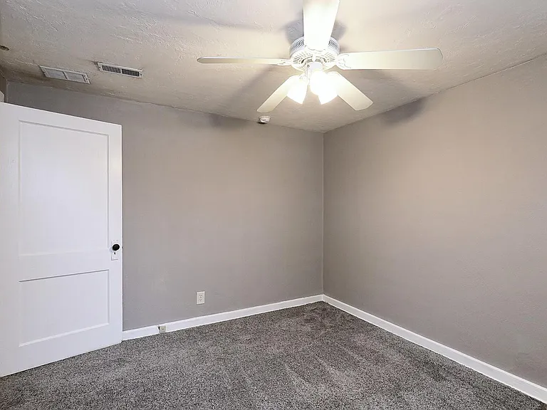 1745 E St #4 — Photo 13