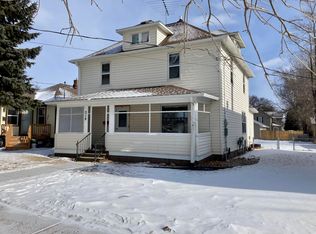 218 7th Ave NW, Valley City, ND 58072