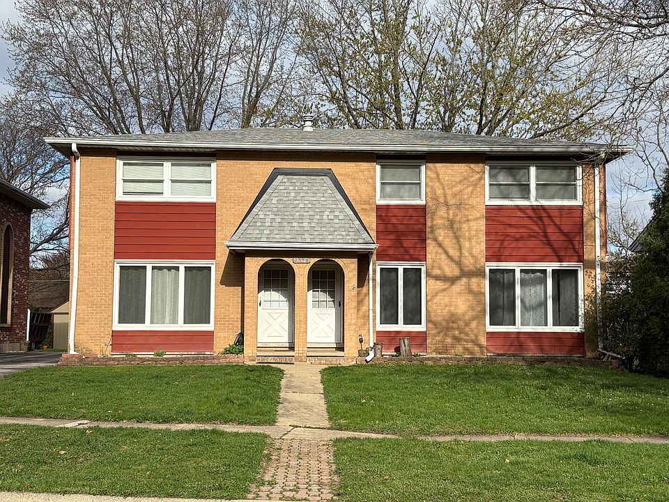2 Unit building. Unit 2 is bigger on the right.