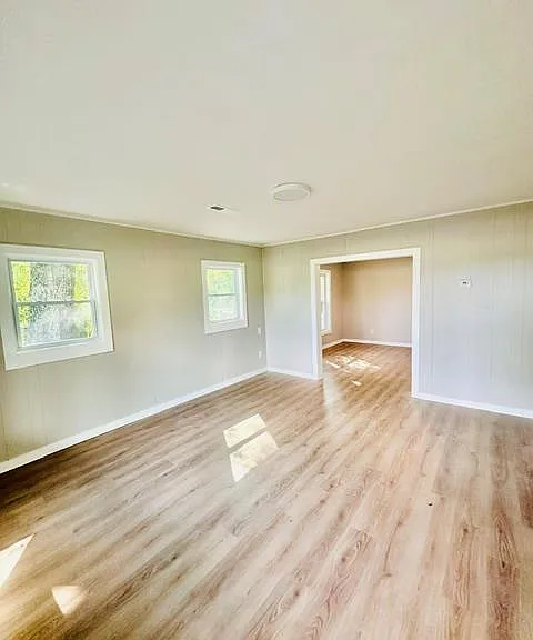 1611 Beaverdale Rd NE — Photo 6