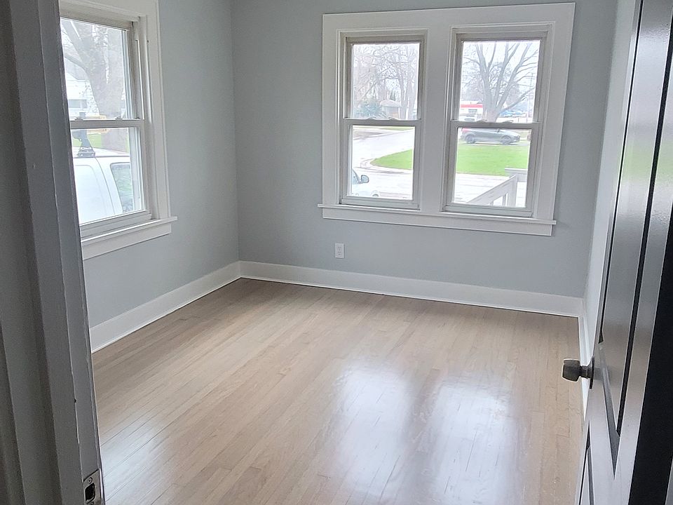 Main floor 1st bedroom.