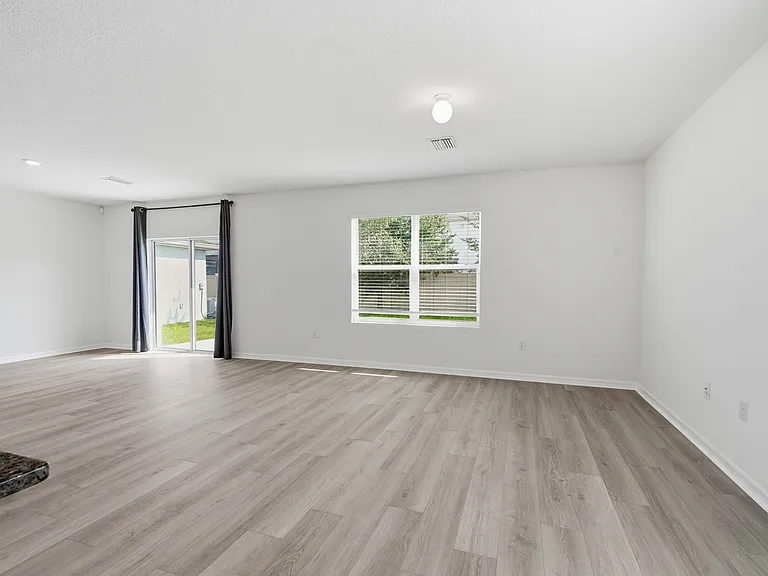 32745 Pez Landing Ln — Photo 11