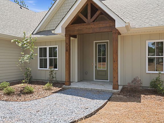 3rd image of 128 Banbridge Drive