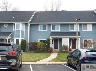 53 Regal Dr, Monmouth Junction, NJ 08852