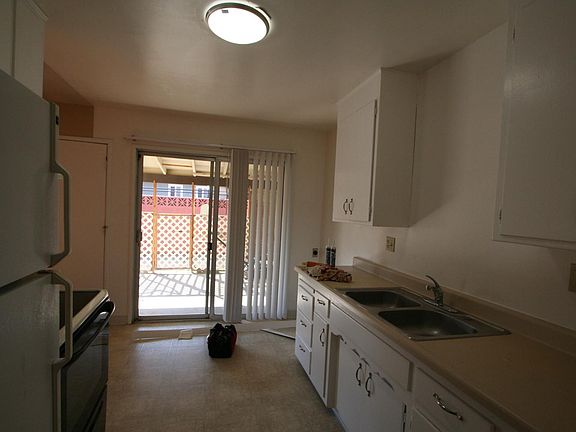 4th image of 1920 Vermont Ave #1920