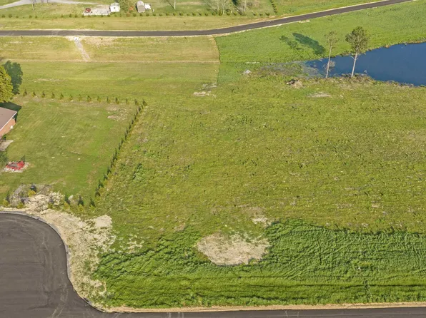 9 Garrett St, Rainsville, AL 35986