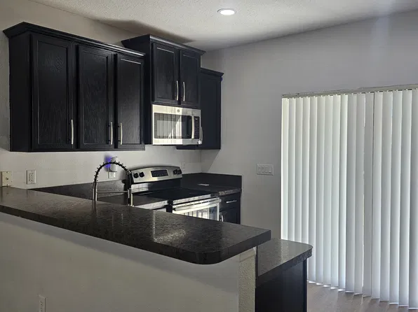 545 Windsor Lake Cir, Sanford, FL 32773