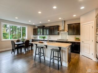 2908 Highlands Blvd, Puyallup, WA 98372