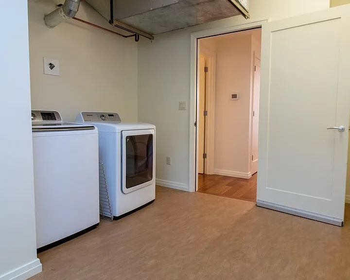 500 106th Ave NE #913 — Photo 8