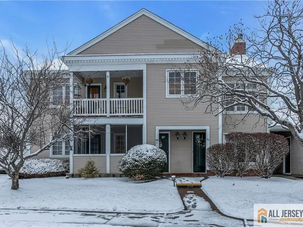 83 Winthrop Rd, Monroe Township, NJ 08831