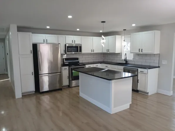 (undisclosed Address), Attleboro, MA 02703