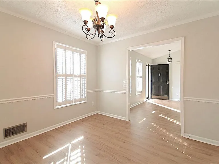 516 Faith St — Photo 15